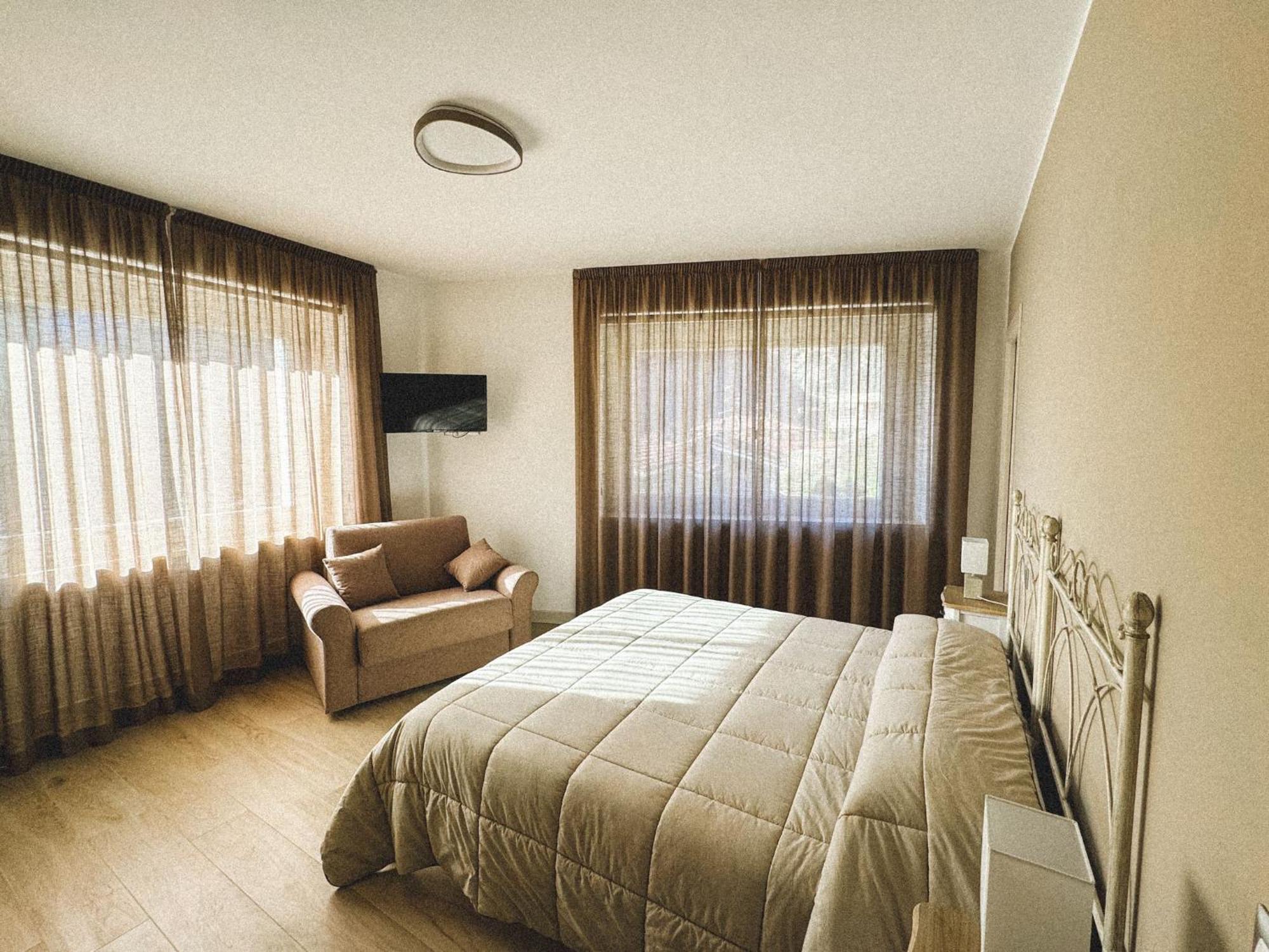 Villacolle Visso ภายนอก รูปภาพ